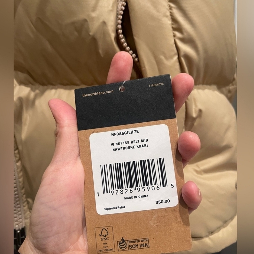 The North Face Nuptse Belted Mid Jacket - Picture 14 of 16